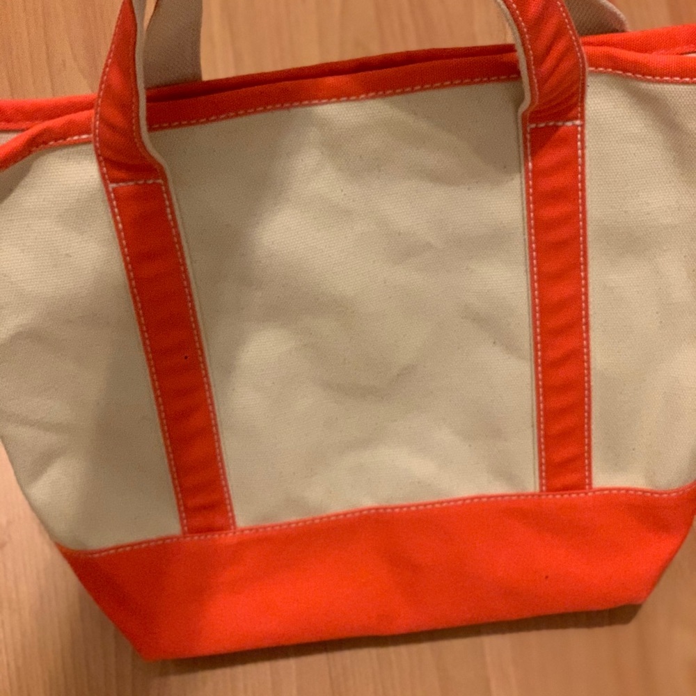 TOTES - Picture 8 of 9